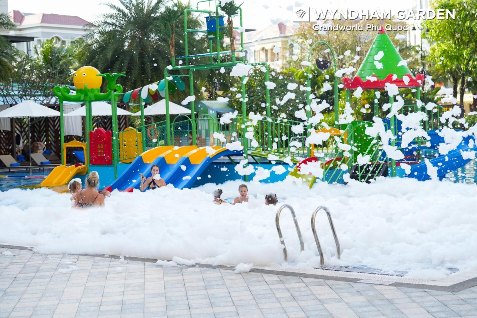 Wyndham Garden Grandworld Phu Quoc Otel Dış mekan fotoğraf